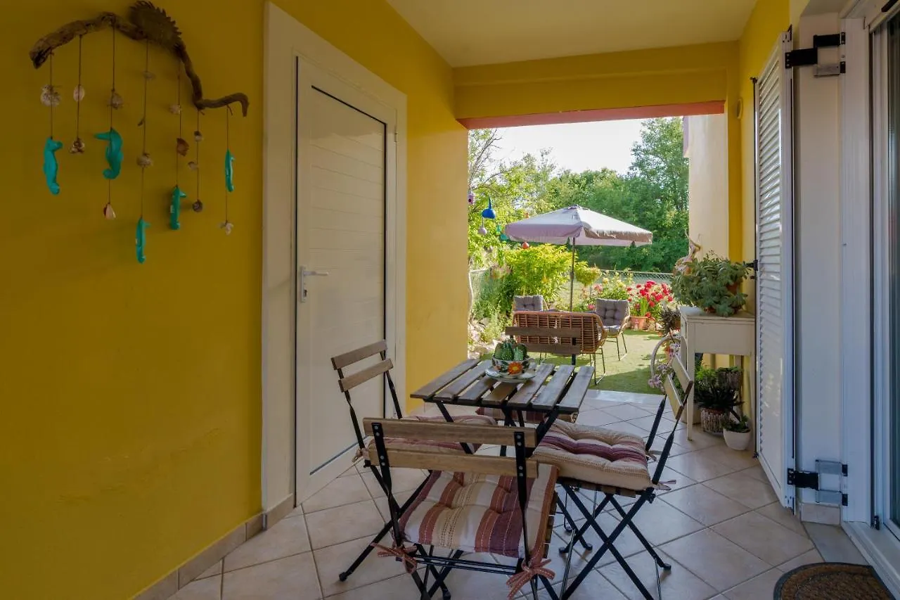 Aurelia Apartment Ληξούρι 0*,